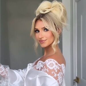 NWT White Satin Inna Elsie Bridal Robe